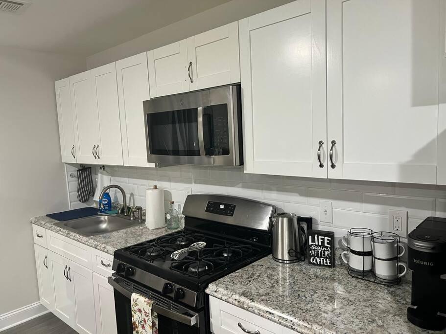 Luxury **Cozy• 2 Bedroom 2 Min. From Ewr / Newark Downtown Exterior photo